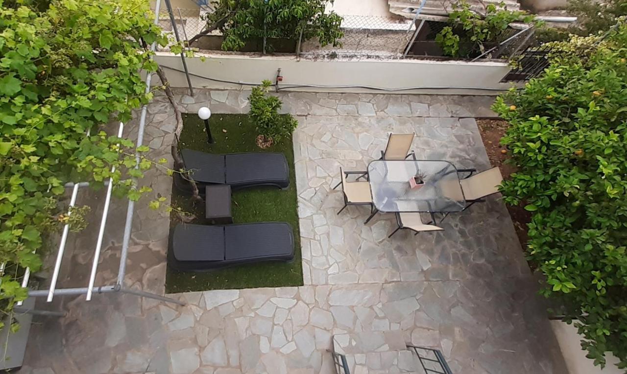 Cozy Apartments Near The Airport Artemida  Bagian luar foto